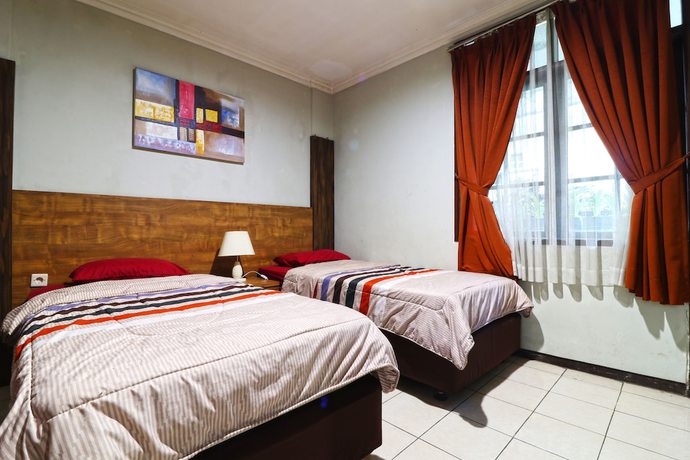 Imagen de la habitación del Hotel Puri Pangalengan. Foto 2