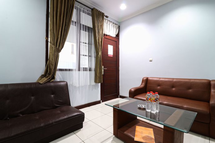 Imagen de la habitación del Hotel Puri Pangalengan. Foto 10