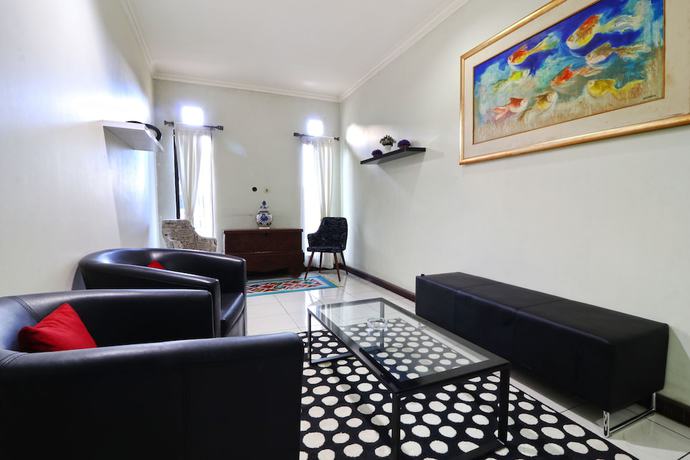 Imagen de los interiores del Hotel Puri Pangalengan. Foto 20