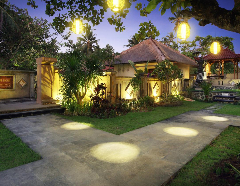Imagen general del Hotel Puri Rinjani Bungalows. Foto 12