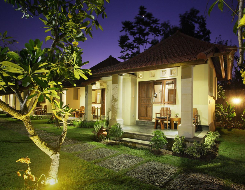 Imagen general del Hotel Puri Rinjani Bungalows. Foto 14