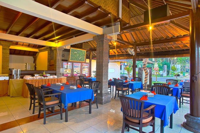 Imagen del bar/restaurante del Hotel Puri Sading. Foto 4