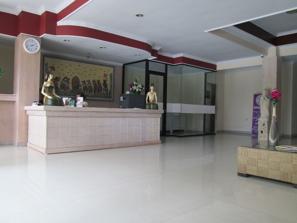 Imagen de los interiores del Hotel Puri Saron Denpasar. Foto 14