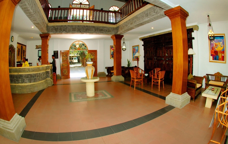 Imagen de los interiores del Hotel Puri Saron Senggigi. Foto 11