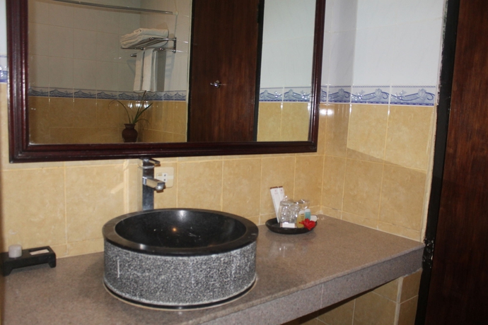 Imagen de la habitación del Hotel Puri Saron Senggigi. Foto 7