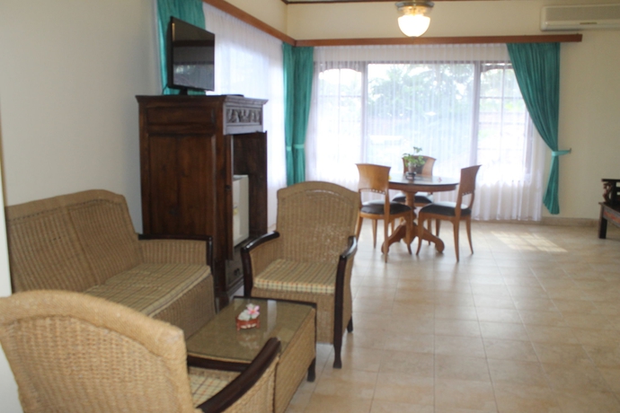 Imagen de los interiores del Hotel Puri Saron Senggigi. Foto 14