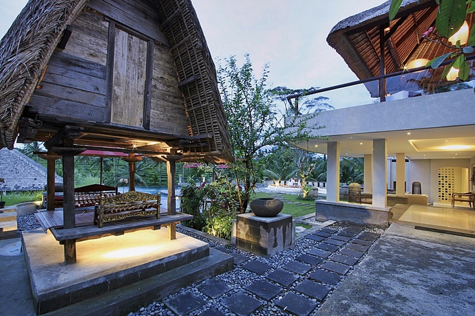 Imagen de los exteriores del Hotel Puri Sebali Resort. Foto 29