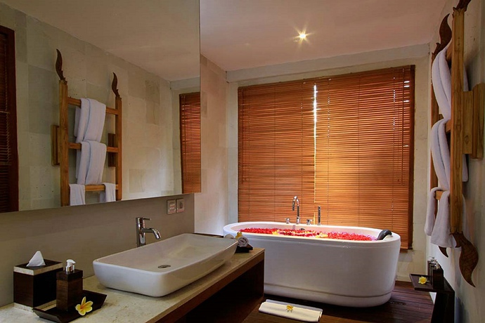 Imagen de la habitación del Hotel Puri Sebali Resort. Foto 25