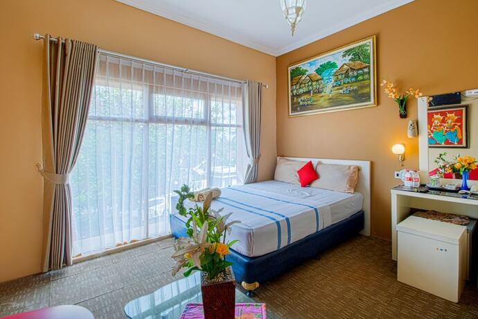 Imagen de la habitación del Hotel Puri Singgasana Ambarukmo. Foto 6