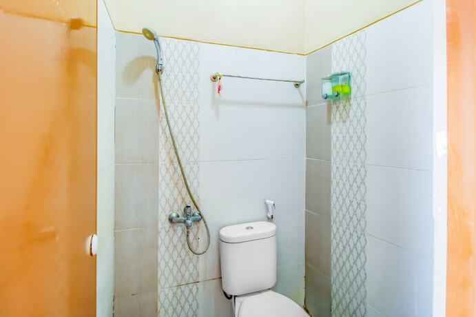 Imagen de la habitación del Hotel Puri Singgasana Ambarukmo. Foto 9