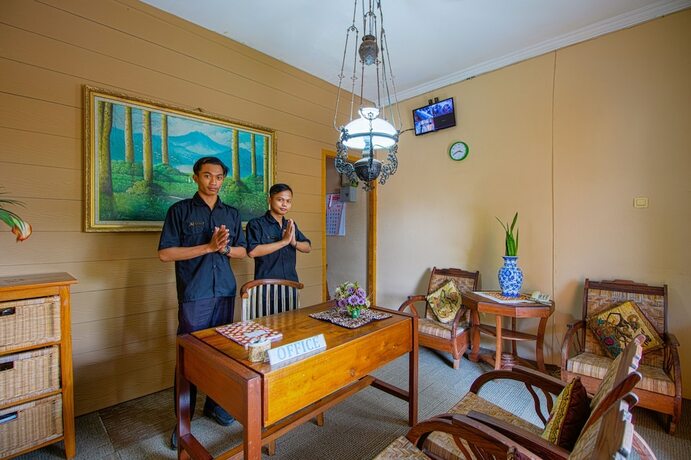 Imagen de los interiores del Hotel Puri Singgasana Ambarukmo. Foto 18