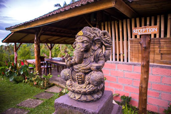 Imagen de los interiores del Hotel Puri Sunny Camping. Foto 13