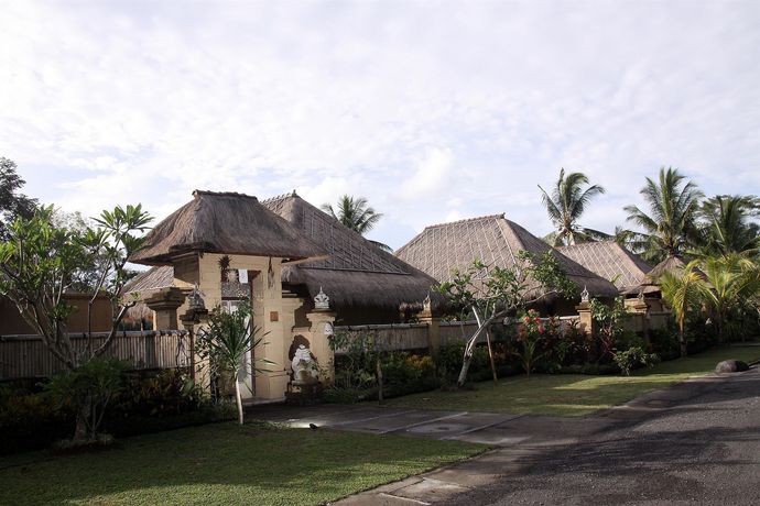 Imagen de la habitación del Hotel Puri Taman Sari. Foto 3