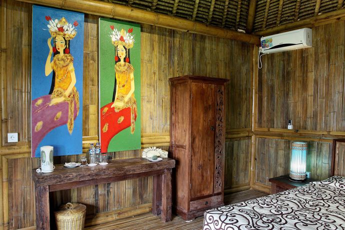 Imagen de los exteriores del Hotel Puri Taman Sari. Foto 13