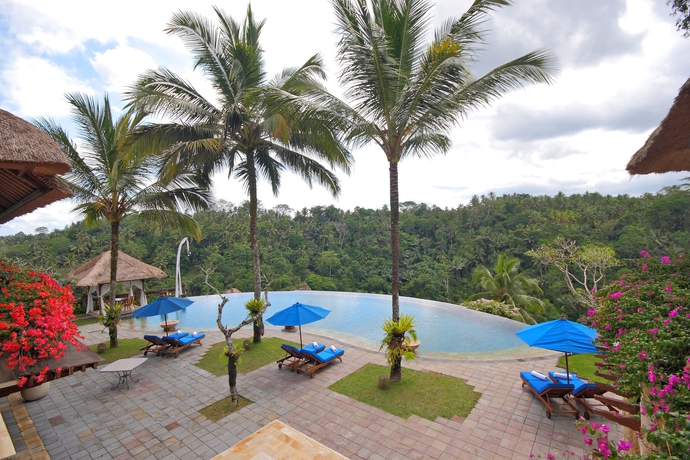 Imagen de la piscina del Hotel Puri Wulandari A Boutique Resort and Spa. Foto 16