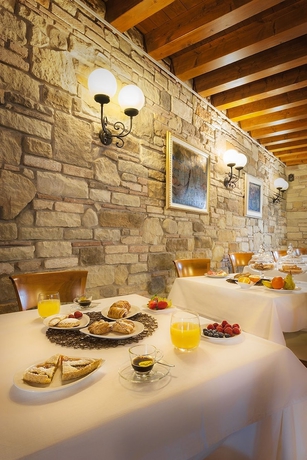 Imagen del bar/restaurante del Hotel Purlilium. Foto 3