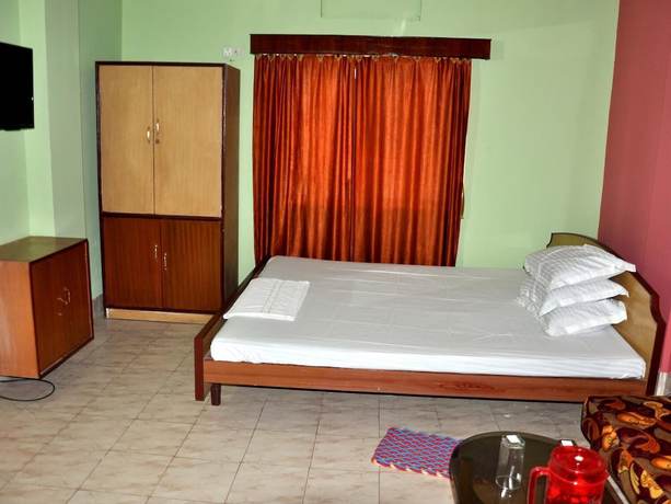 Imagen de la habitación del Hotel Purnima. Foto 8