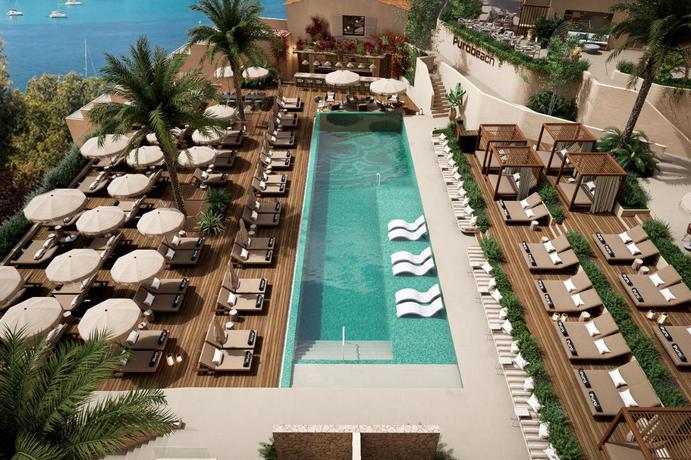 Imagen de la piscina del Hotel Purobeach Resort Santa Ponsa. Foto 17