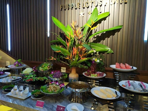 Imagen del bar/restaurante del Hotel Purple Lotus. Foto 12