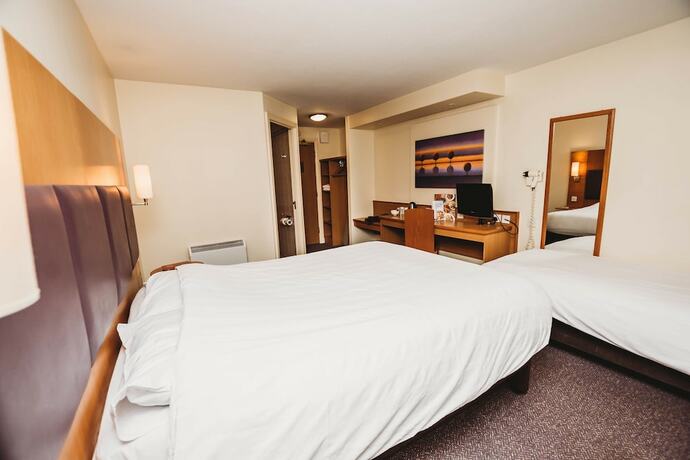 Imagen de la habitación del Hotel Purple Roomz. Foto 20