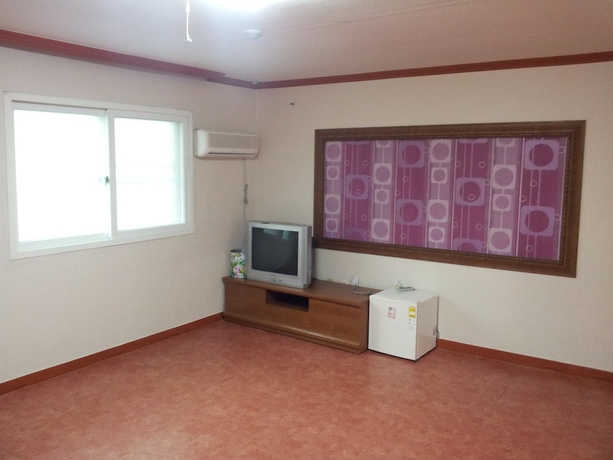 Imagen de la habitación del Hotel Purunsan Youth-tel. Foto 2