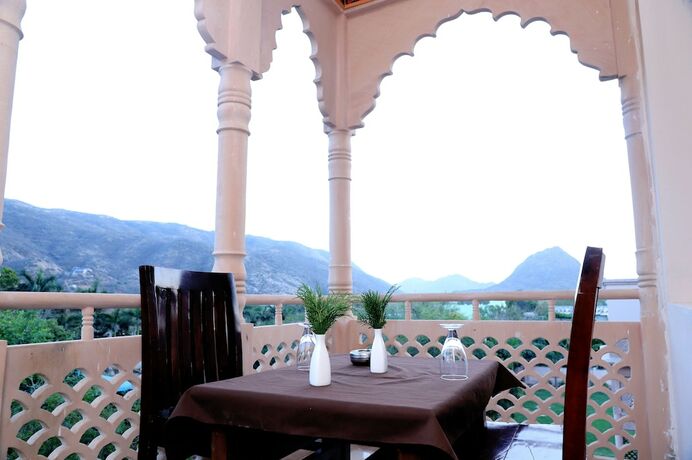 Imagen de la habitación del Hotel Pushkar Legacy. Foto 22