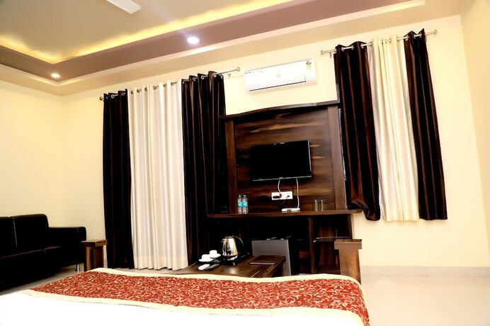 Imagen de la habitación del Hotel Pushkar Legacy. Foto 34