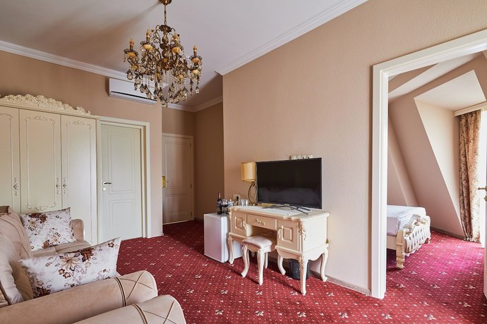 Imagen de la habitación del Hotel Pushkin, Tbilisi. Foto 19