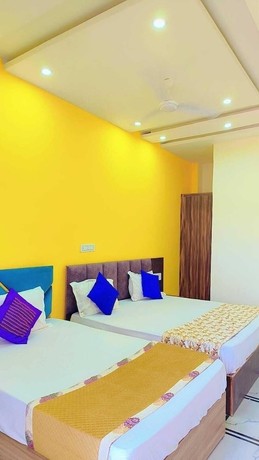 Imagen de la habitación del Hotel Pushpanjali Grand Inn. Foto 9