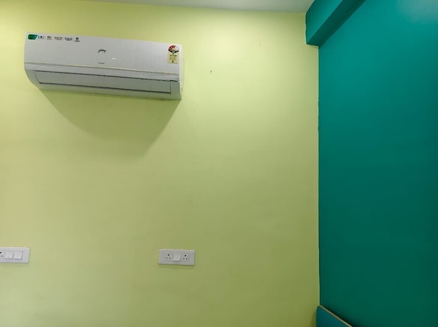 Imagen de la habitación del Hotel Pushpanjali Grand Inn. Foto 10
