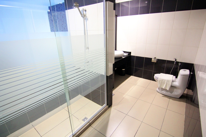 Imagen de la habitación del Hotel Putatan Platinum. Foto 6