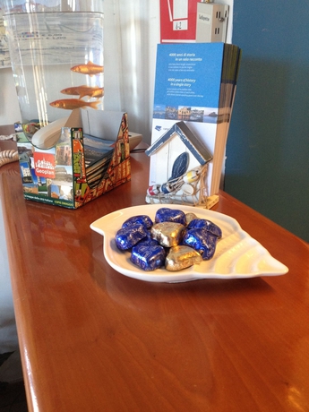 Imagen de la habitación del Hotel Puteoli Palace. Foto 5