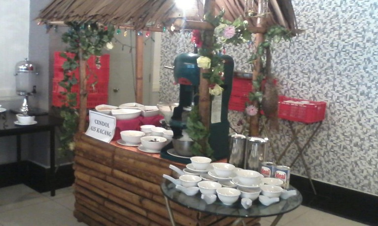 Imagen del bar/restaurante del Hotel Puteri Garden. Foto 11