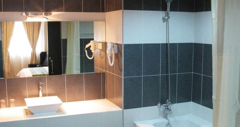 Imagen de la habitación del Hotel Puteri Park. Foto 9