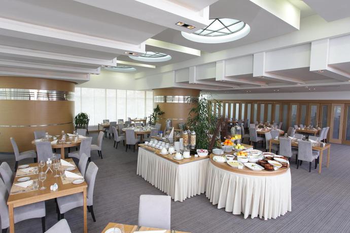 Imagen del bar/restaurante del Hotel Putnik Inn Belgrade. Foto 3