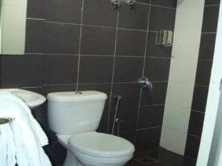 Imagen de la habitación del Hotel Putra One Avenue. Foto 4