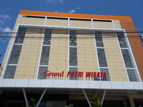Imagen general del Hotel Putri Wisata. Foto 1