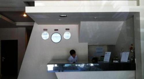 Imagen general del Hotel Putri Wisata. Foto 15