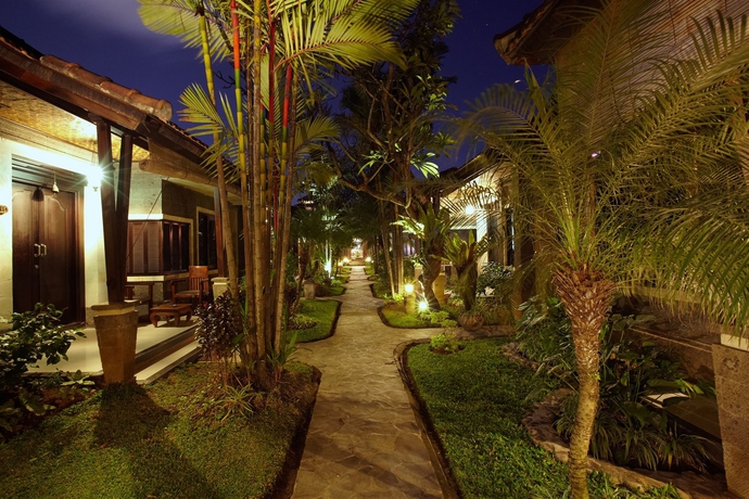 Imagen de los exteriores del Hotel Putu Bali Villa and Spa. Foto 6
