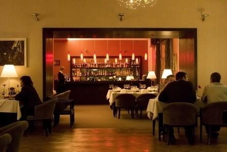 Imagen del bar/restaurante del Hotel P&uuml;haj&auml;rve Spa Y Holiday Resort. Foto 2