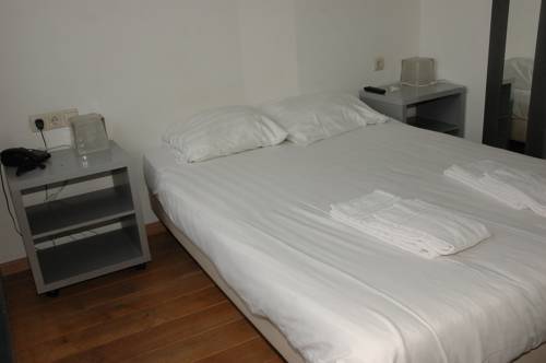 Imagen de la habitación del Hotel Puur. Foto 6