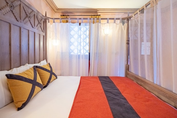 Imagen de la habitación del Hotel Puy du Fou France – La Villa Gallo-Romaine. Foto 17