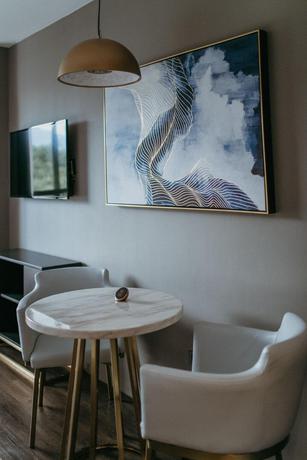 Imagen de los interiores del Hotel Pvl Suites. Foto 3