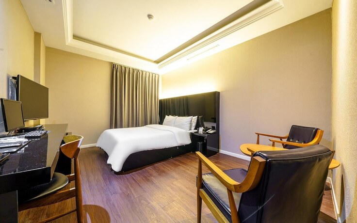 Imagen de la habitación del Hotel Pyeongchon Avenue 186. Foto 14