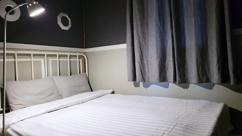 Imagen de la habitación del Hotel PyoLi guesthouse. Foto 19