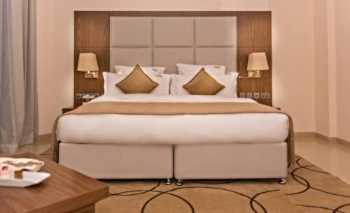 Imagen de la habitación del Hotel Pyramid Continental. Foto 8