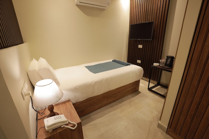 Imagen de la habitación del Hotel Pyramid Front. Foto 5