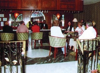 Imagen del bar/restaurante del Hotel Pyramids. Foto 2