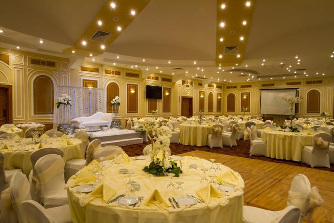 Imagen del bar/restaurante del Hotel Pyramids Resort By Jaz. Foto 5