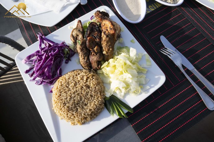 Imagen del bar/restaurante del Hotel Pyramids Sunrise Inn. Foto 13